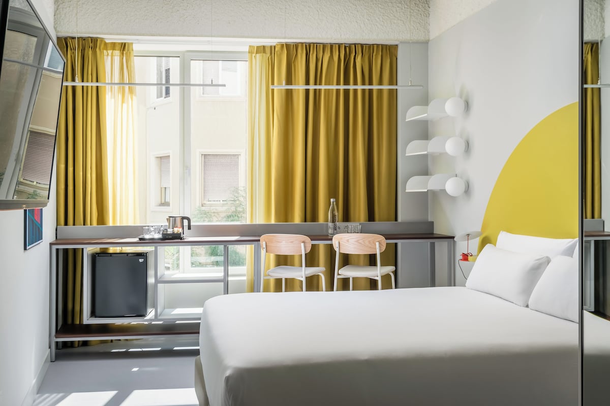 Standard Double Room — Expedia listing photograph